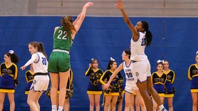 Girls Basketball: Sophomore Nora Ezike’s huge night powers Lyons past York to repeat WSC Silver title