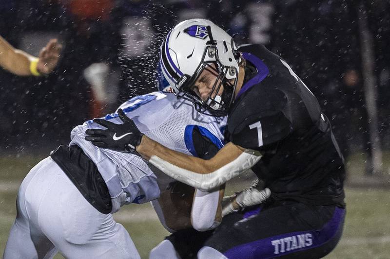 Newman’s George Jungerman and El Paso’s Braden Hayes collide Saturday, Nov. 8, 2025.