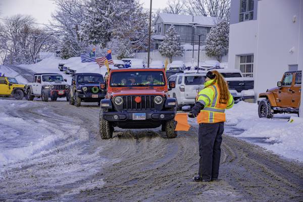 Jeeps on the Run generates nearly $200,000 in toys, cash for Toys for Tots campaigns  