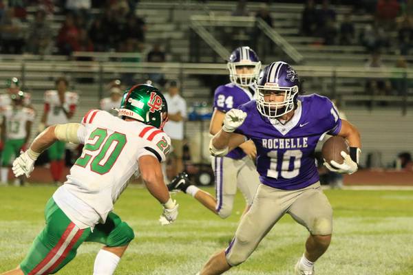 Rochelle gets back on track, routs La Salle-Peru