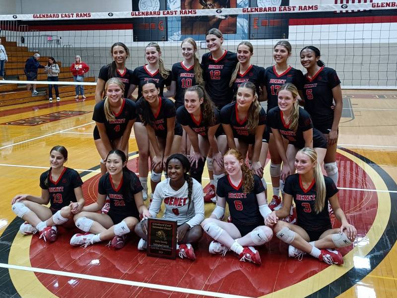 Benet's volleyball team poses after winning the Autumnfest tournament championship on Saturday at Glenbard East.