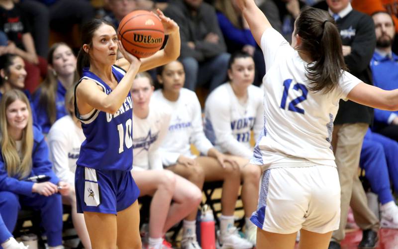 Geneva’s Peri Sweeney shoots the ball during a Class 4A Batavia Sectional semifinal game against St. Charles North on Tuesday, Feb. 20, 2024.