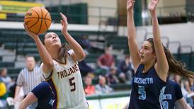 Rising sophomore Sophia Towne leads Nazareth past Downers Grove North at Chicagoland Showcase