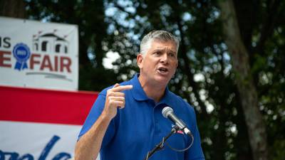 Bipartisan calls from local politicians for expanded investigation after Minneapolis ICE shooting