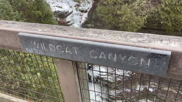 Video: Ice climbers flock to Starved Rock 