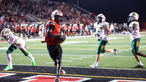 Photos: Bradley-Bourbonnais vs. Waubonsie Valley in Week 3 varsity football