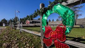The Local Scene: Thanksgiving dinner in Dixon, lighted displays in Rock Falls