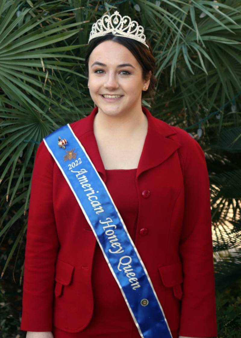 2022 American Honey Queen Lucy Winn.