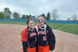 Gardner-South Wilmington softball holds on for 13-8 road win over Clifton Central