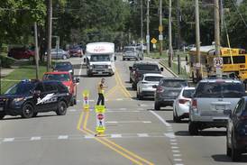 Ottawa High School navigates first day with nearby bridge construction