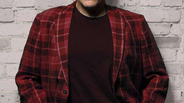 Acclaimed pianist Jim Brickman to bring holiday show to Egyptian Theatre