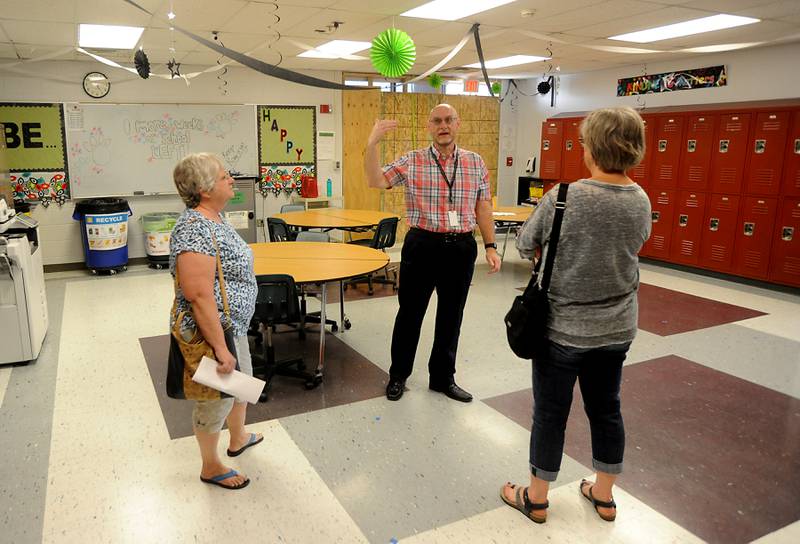 Prairie Grove School District 46 Superintendent John Bute speaks during an informational open house Thursday, May 12, 2022, at Prairie Grove elementary and middle schools. The district is considering bond referendum for 2022 to fund additions.