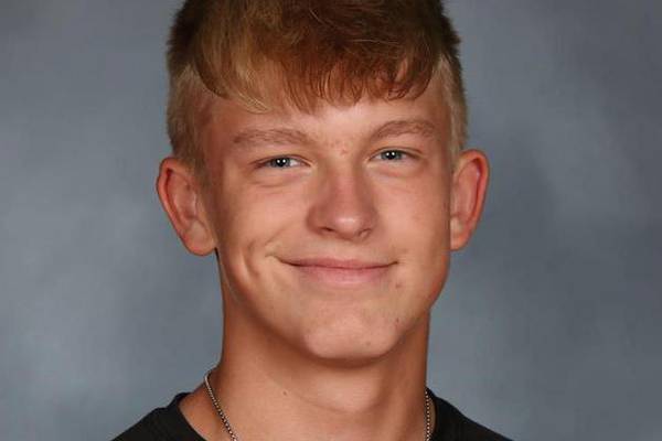 Joe Hoekstra’s double-double, late bucket help Streator top Plano at Dean Riley