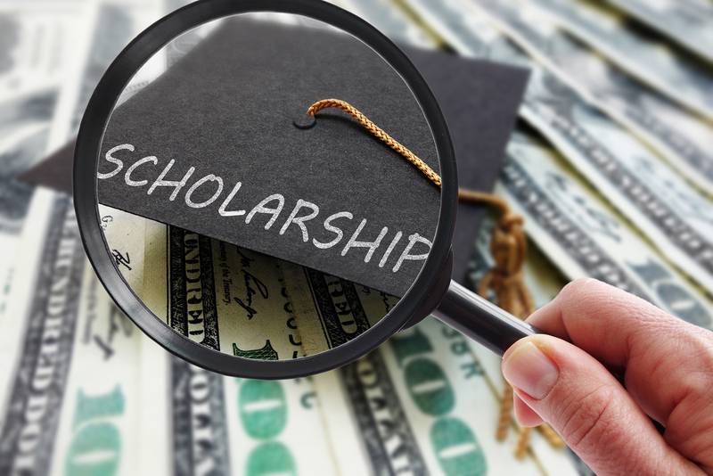 Lewis University - Invest in Your Future: Benefits of the Behavioral Health and Joliet-Leader Programs