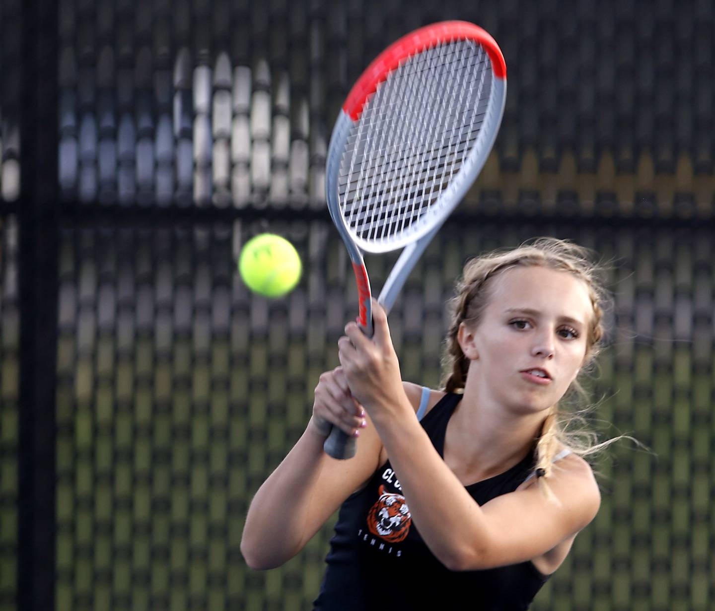 Crystal Lake Central’s Bella Lisle returns  the the ball during a Fox Valley Conference tennis match on Monday, Sept. 25, 2023, at Crystal Lake Central High School.