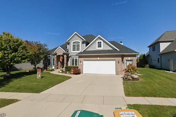 Sale closed in Sycamore: $483,000 for a four-bedroom house