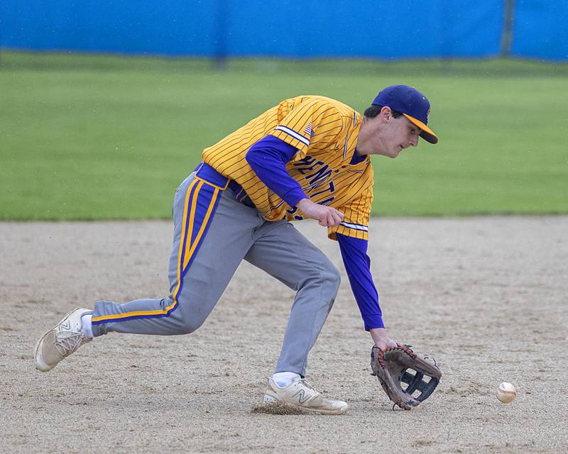 Mendota’s Dane Doyle fields a grounder for an out against Newman Thursday, April 30, 2026.