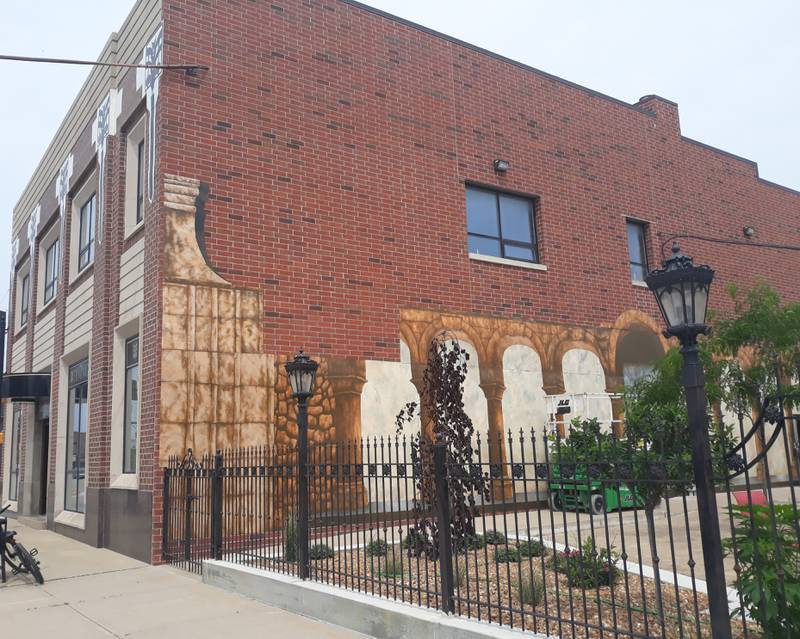 A mural is being installed on the east wall of Gaetano's Vault, 200 E. Main St., in Streator.