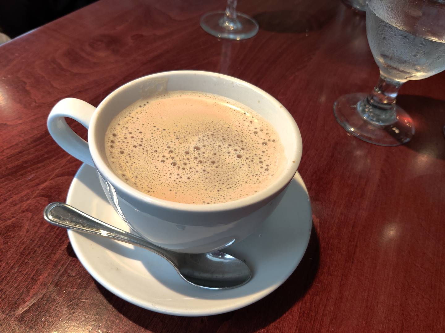 Cappucchino at Fiora's in Geneva.