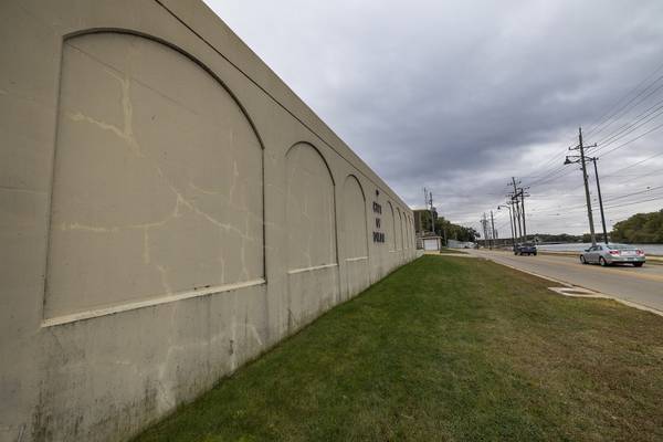 Dixon council OKs $10,000 for nature-style mural to be painted on city water department building