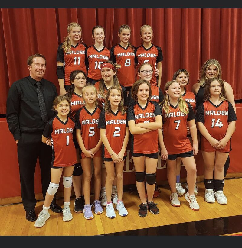 The Malden Musketeers captured the BVEC championship game defeating PCA - 25-15, 25-10. They finished 16-0 as regular and tournament champions.
Team members are (front row, from left) Sadie Mitchell, Ella Linker, Madilyn Hildebrand, Phinnley Hansen, Quinn Peach and Patience Sondegeroth; (middle row) Coach Nate Jones, Makayla McCarty, Krishlyn Lanham,Gracelyn Morgan, Lillian Drake and Coach Kendra Cain; and (back row) Jameson Morse, Haleigh Linker, Greta Wallace, Susanna Bohms.