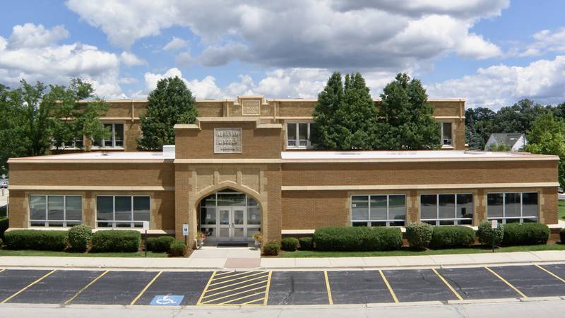 St. Charles School District 303 will host 95th anniversary celebration for Lincoln Elementary School from 5 to 8 p.m. on May 10, 2024, at 211 S. Sixth St. in St. Charles.