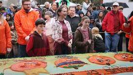 Photos: Cake cutting ceremony, pumpkin check-in kick off 2023 Sycamore Pumpkin Festival