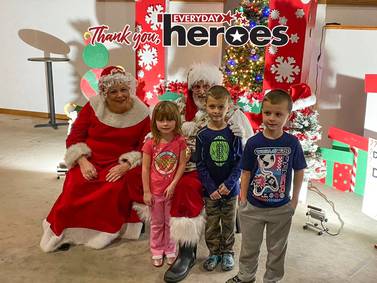 Santa brings joy, scholarships to first responders in Grundy County