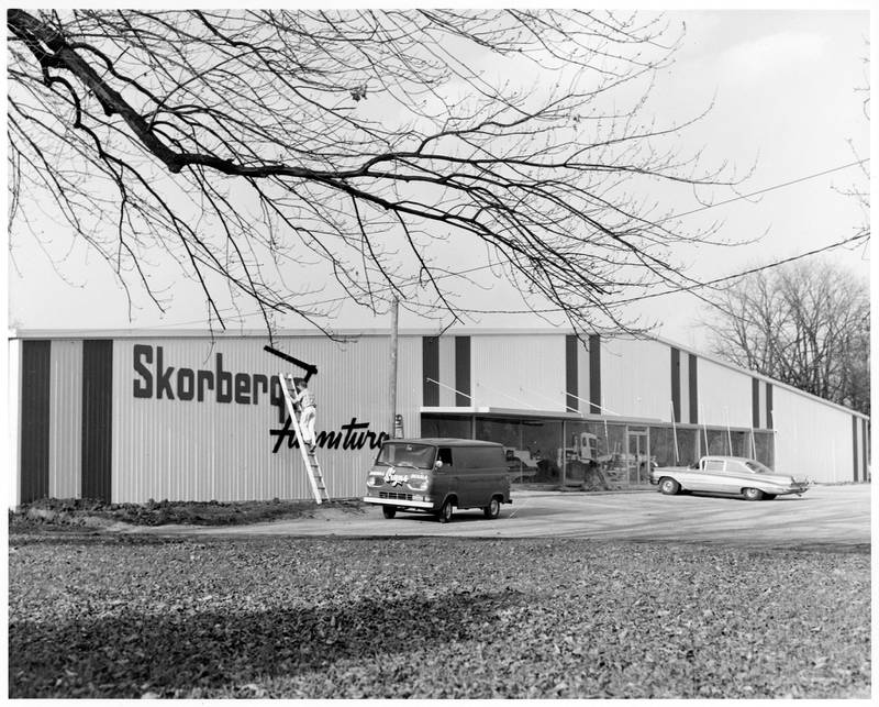 The new Skorburg's Funiture Store at 2211 Sycamore Road in DeKalb in November 1964.