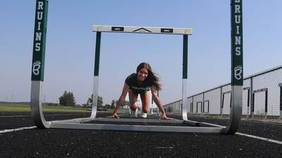 Giving up hoops helps Lily Bosnich reach new heights in hurdles 