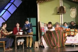 5 things to do in the Illinois Valley: Shows, drawdowns among the weekend’s events
