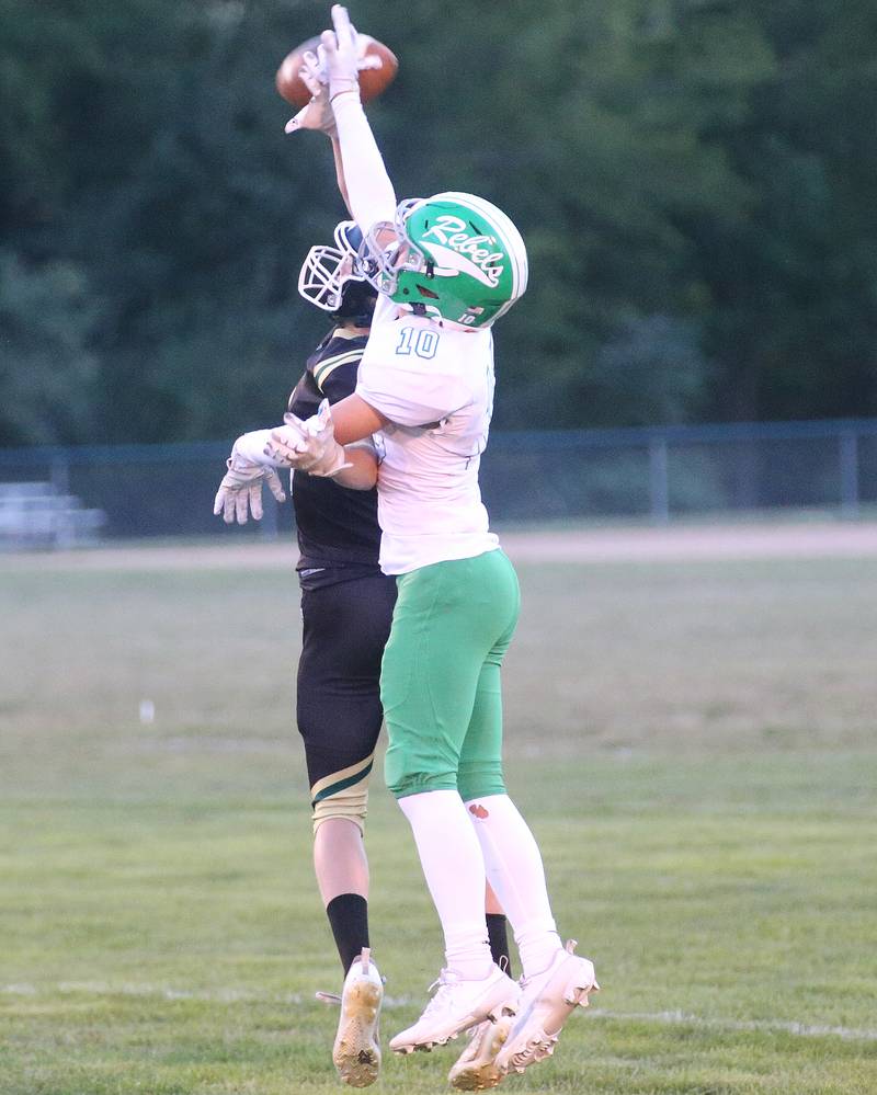 Ridgewood's Frankie Camillo interfears with a throw intended to St. Bede's Hunter Savage on Friday, Sept. 15, 2023 at St. Bede Academy.