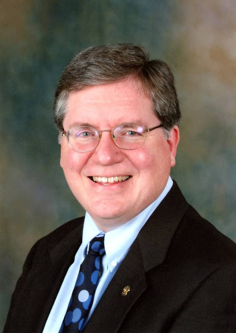Batavia Public Library Director George H. Scheetz announced Friday that he will retire next summer after more than 18 years as director.