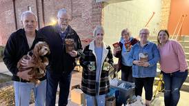 DeKalb theater troupe helps feed families this Thanksgiving
