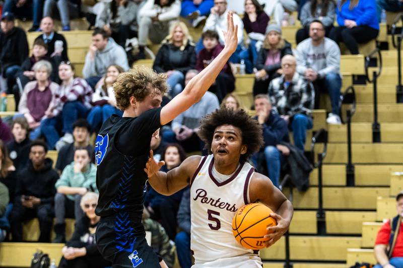 Lockport's Nathan Munson drives to the basket during a varsity basketball game against Lincoln-Way East at Lockport Township High School East Campus on Jan. 23, 2026.