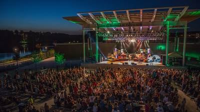 Best live music venues in northern Illinois