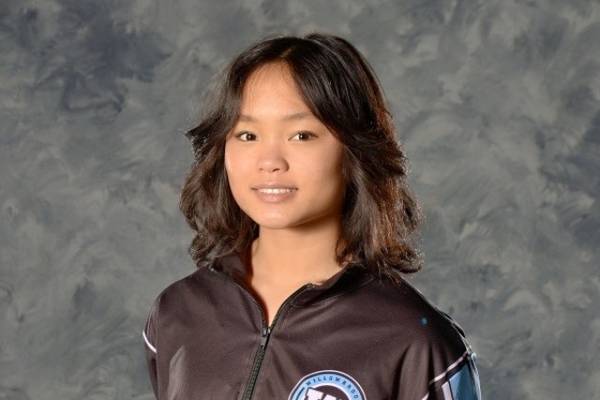 Angie Manlapaz wins Willowbrook wrestling’s first regional title: Saturday’s Suburban Life sports roundup