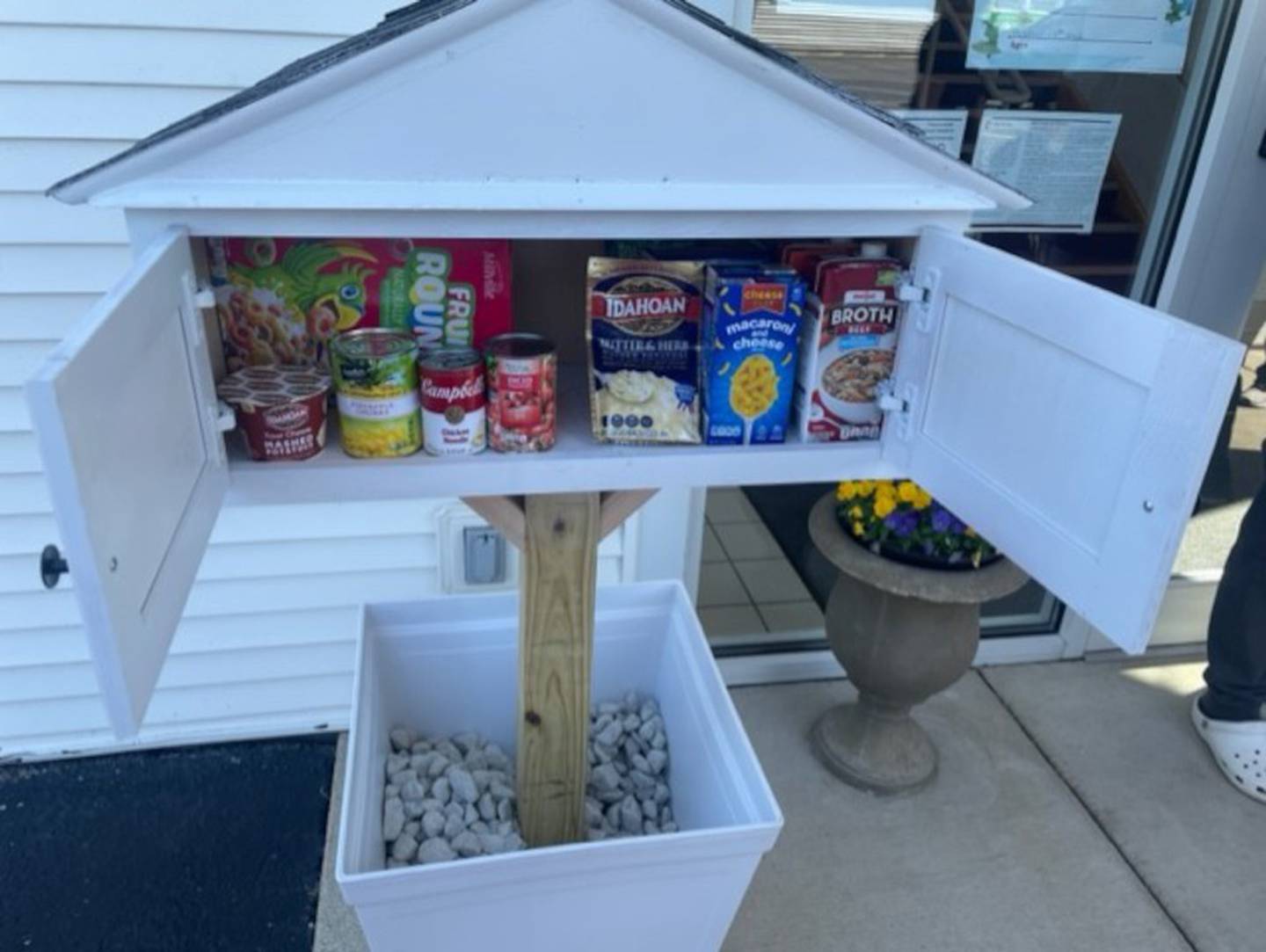 Oswego Sunday school students create micro food pantry Shaw Local