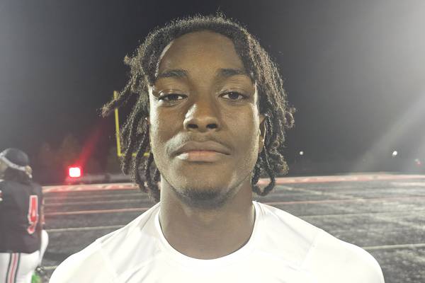Bolingbrook QB Tyson Ward runs in 4 touchdowns, Raiders get sixth win against Minooka