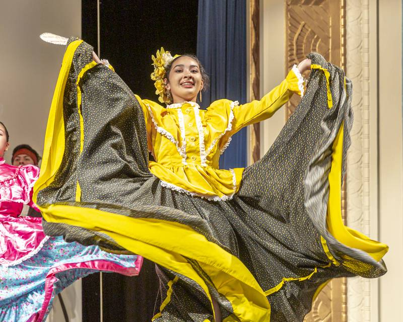 Performances at The Expo de Bellas Artes on Friday, April 25, 2025  in La Grange.