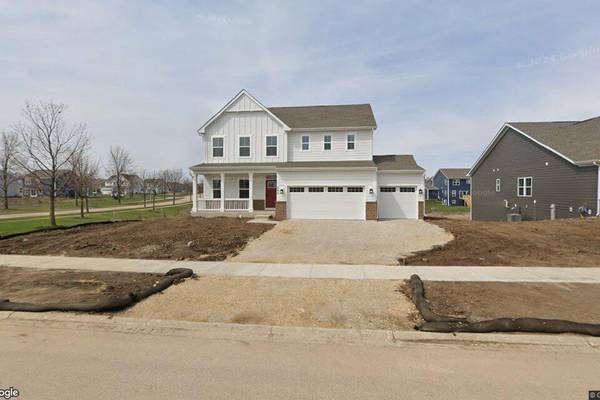 Sugar Grove: Single-family home goes for $595,000