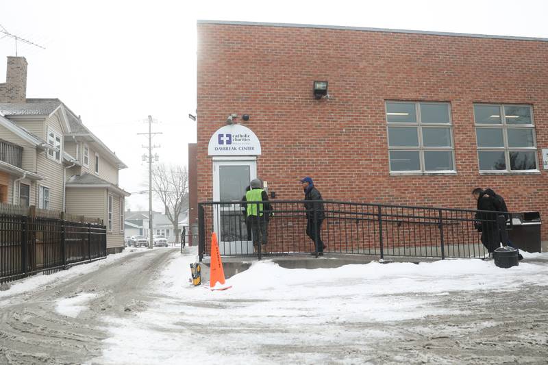 Photos High Winds and Subzero Temperatures in Joliet Shaw Local