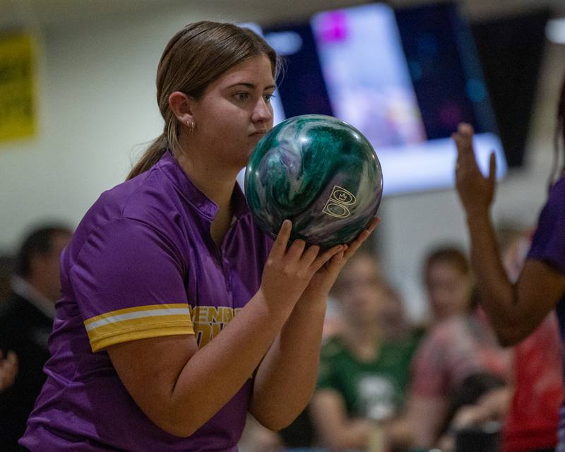 Leah Stamberger of Mendota looks down lane before bowling ball at the L-P Cavalier Classic on Saturday, December 20, 2025 at Super Bowl in Peru.