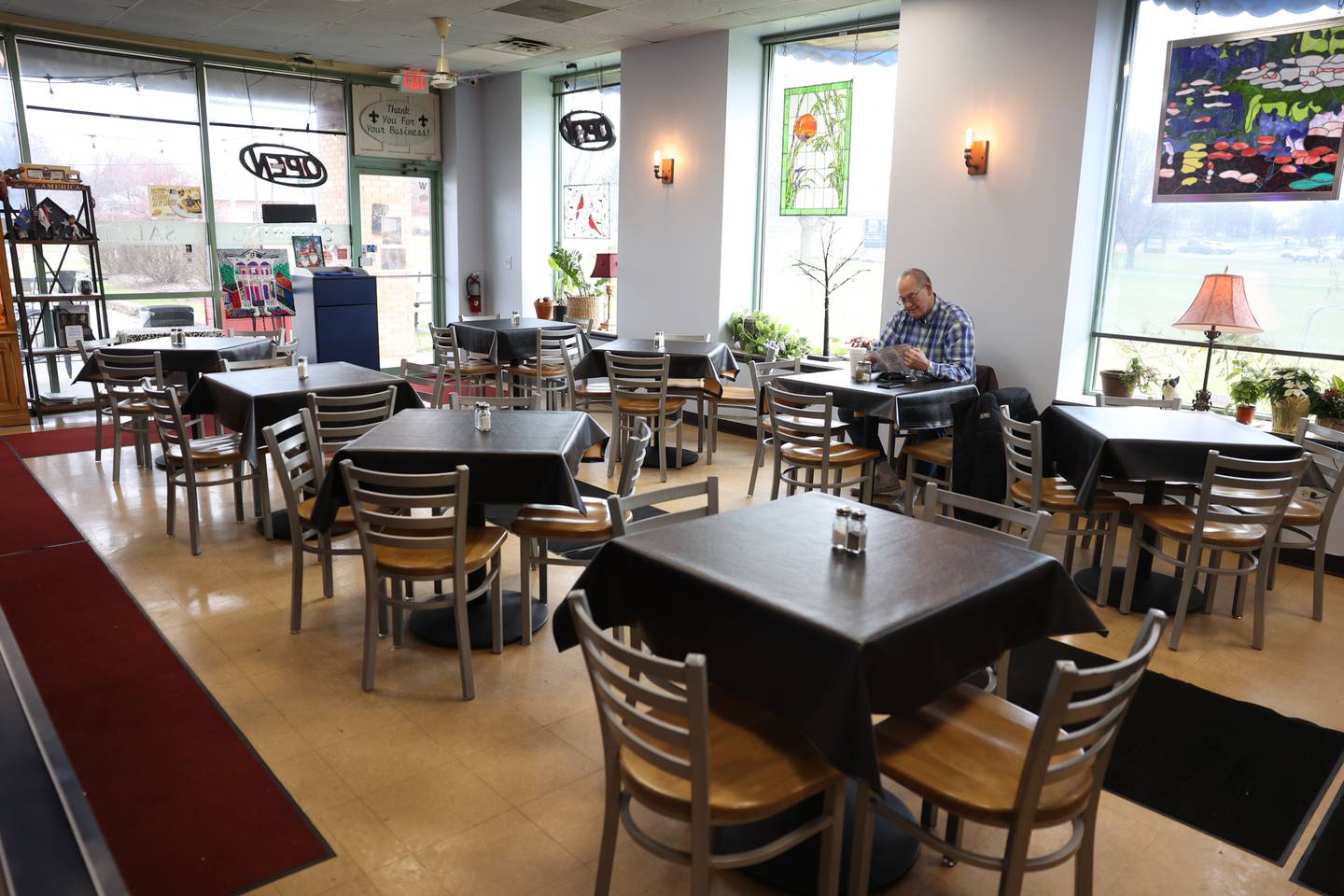 The Curator’s Cafe, formerly the Great American Bagel, got an overall look and feel, which includes art displayed from local artist. Owner Tom Grotovsky rebranded his Great American Bagel Joliet location to The Curator’s Cafe at the start of the new year.