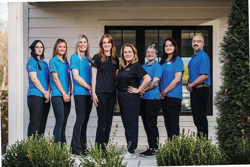 Best Day Housecleaning provides recurring cleaning, deep cleaning, and move-in/move-out cleaning services from South Elgin to North Aurora.