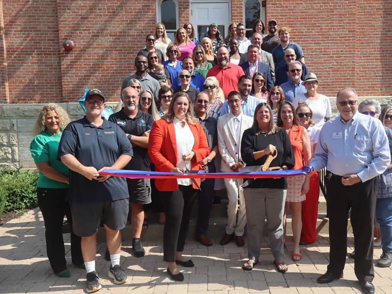 Grundy-Kendall regional superintendent opens new office