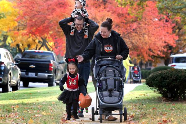 Photos: Trick-or-treating across northern Illinois