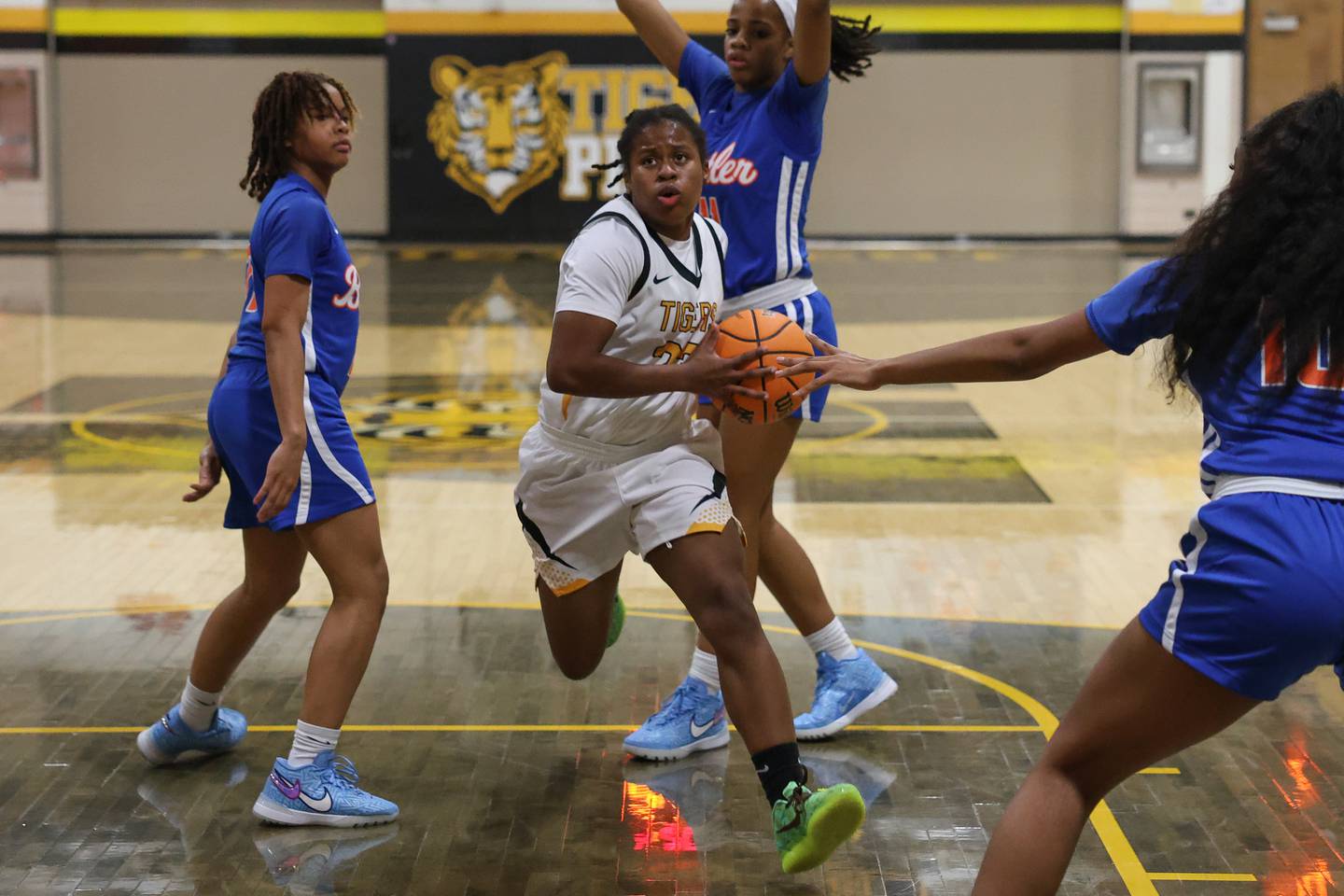 Joliet West’s Keniya Foster drives to the basket against Butler College Prep on Tuesday, Dec. 16, 2025 in Joliet.