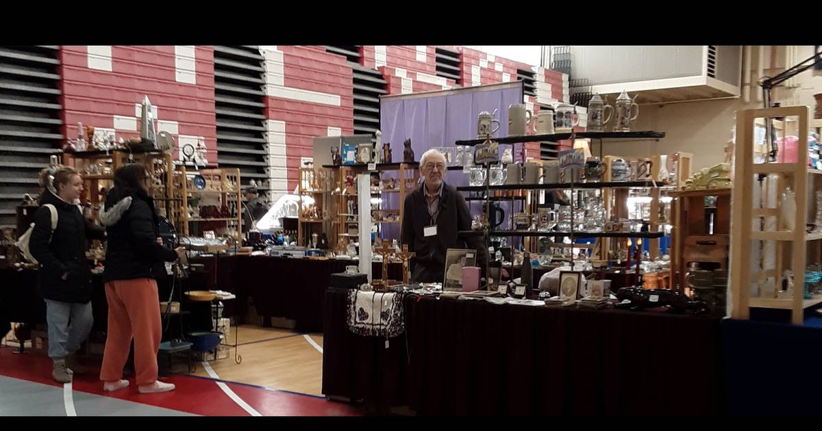 Hack’s Auction & Realty Services offers antique appraisals March 22 at Oregon antique show