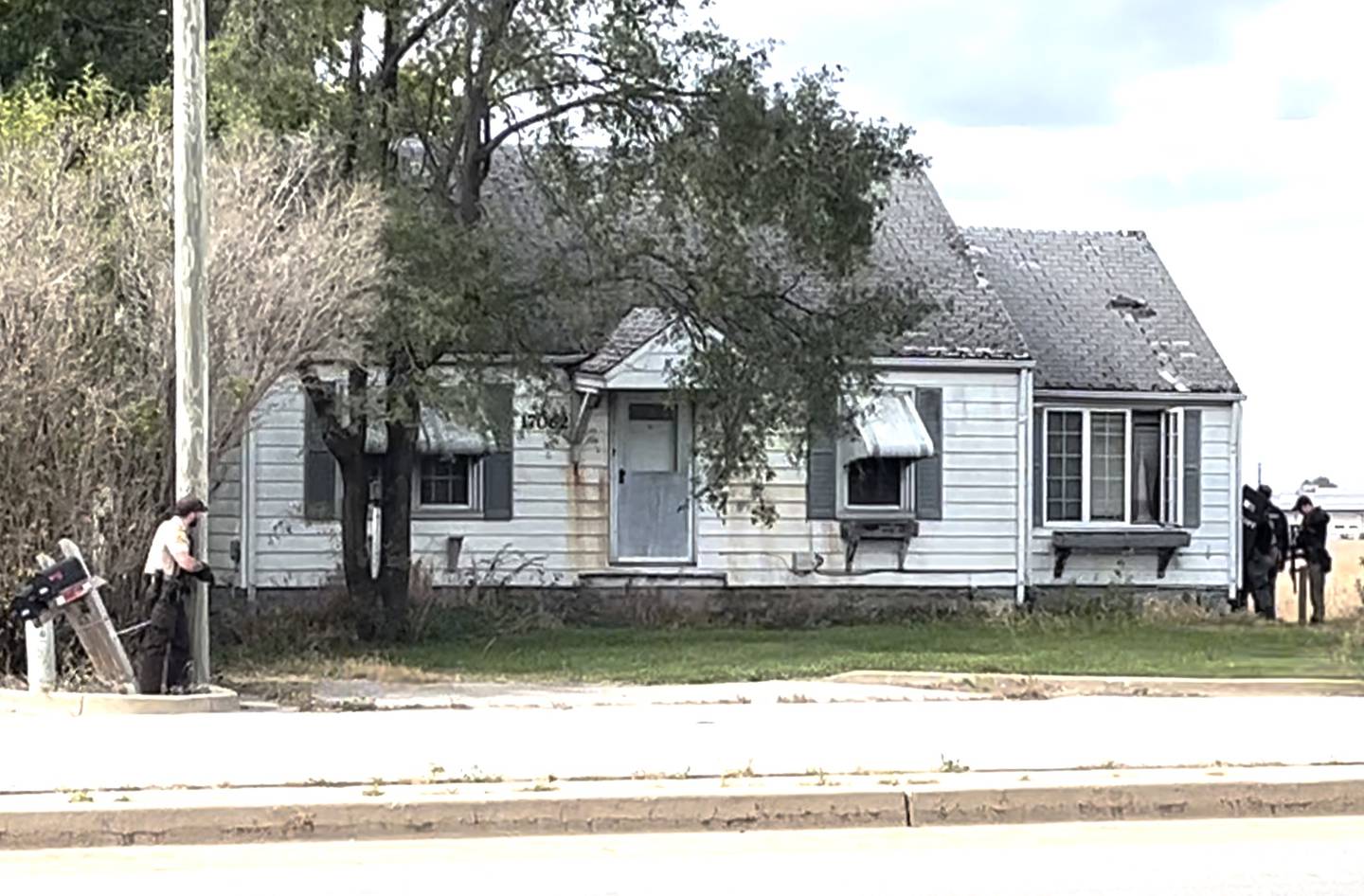 Will County sheriff's deputies conduct a search for suspected burglars on Monday, Oct. 14, 2024, at a property at 17062 Weber Road, Lockport Township, just north of Siegel's Cottonwood Farm.